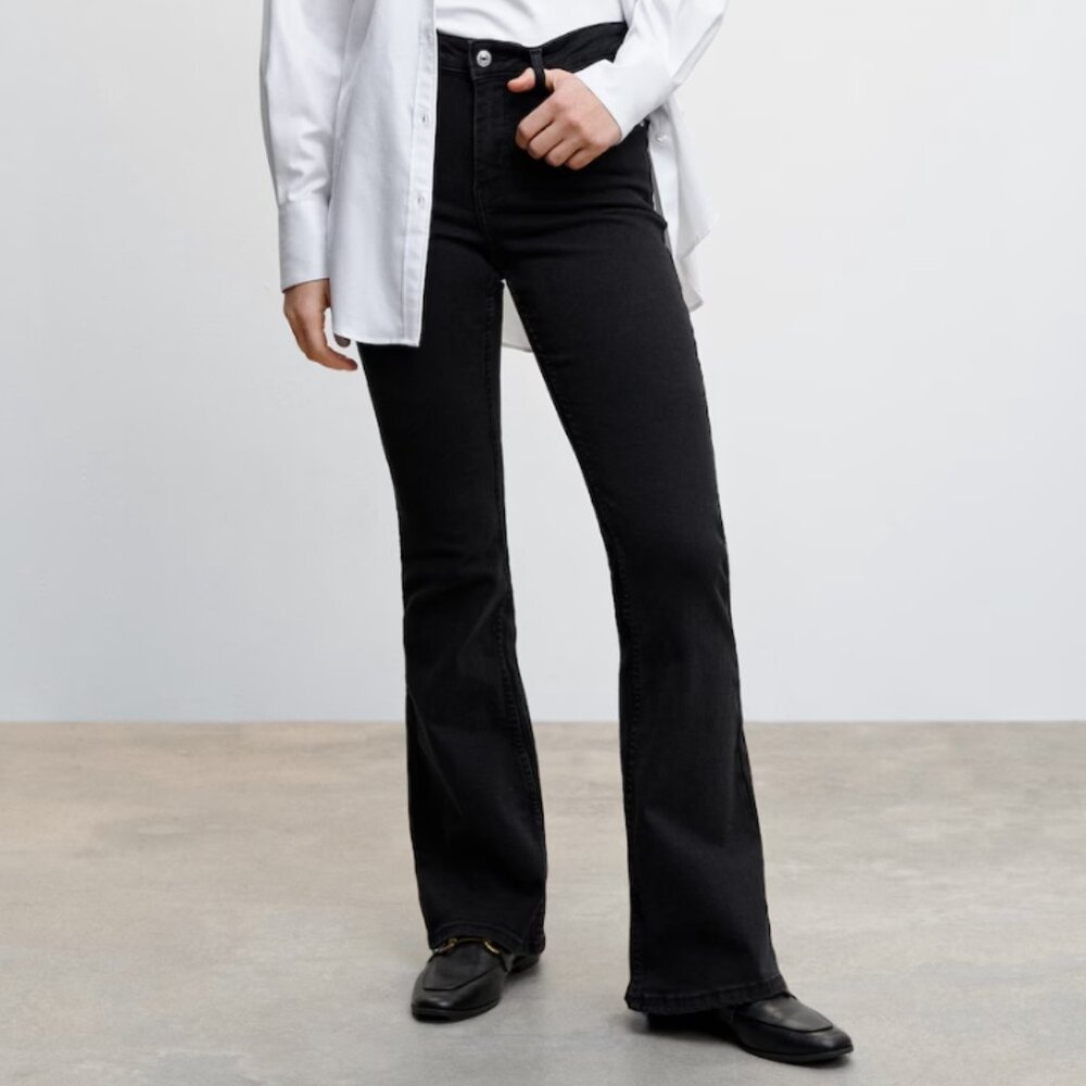 NWT Mango Medium-rise flared jeans black denim 22